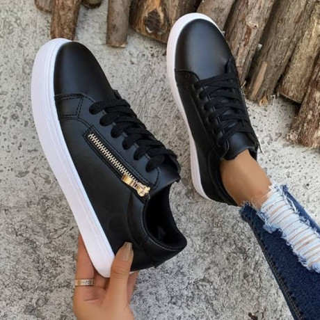 ladies-sneakers-big-0