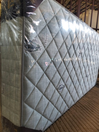 johari-fibre-5-x-6-x-8-mattresses-high-density-quilted-big-0